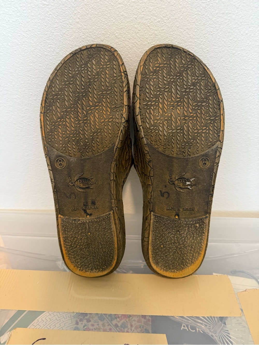 Pali Sandals - Picture 2 of 3